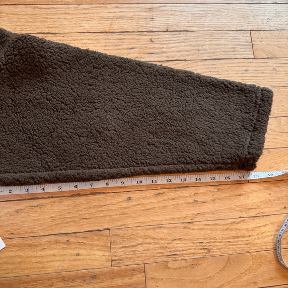 Disney Chip & Dale Sherpa Fleece Pullover Brown Womens XL-NWT - Picture 4 of 7